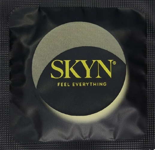 Набір Skyn Infiniti love Презервативи Безлатексні + Неонові кубики з позами для сексу